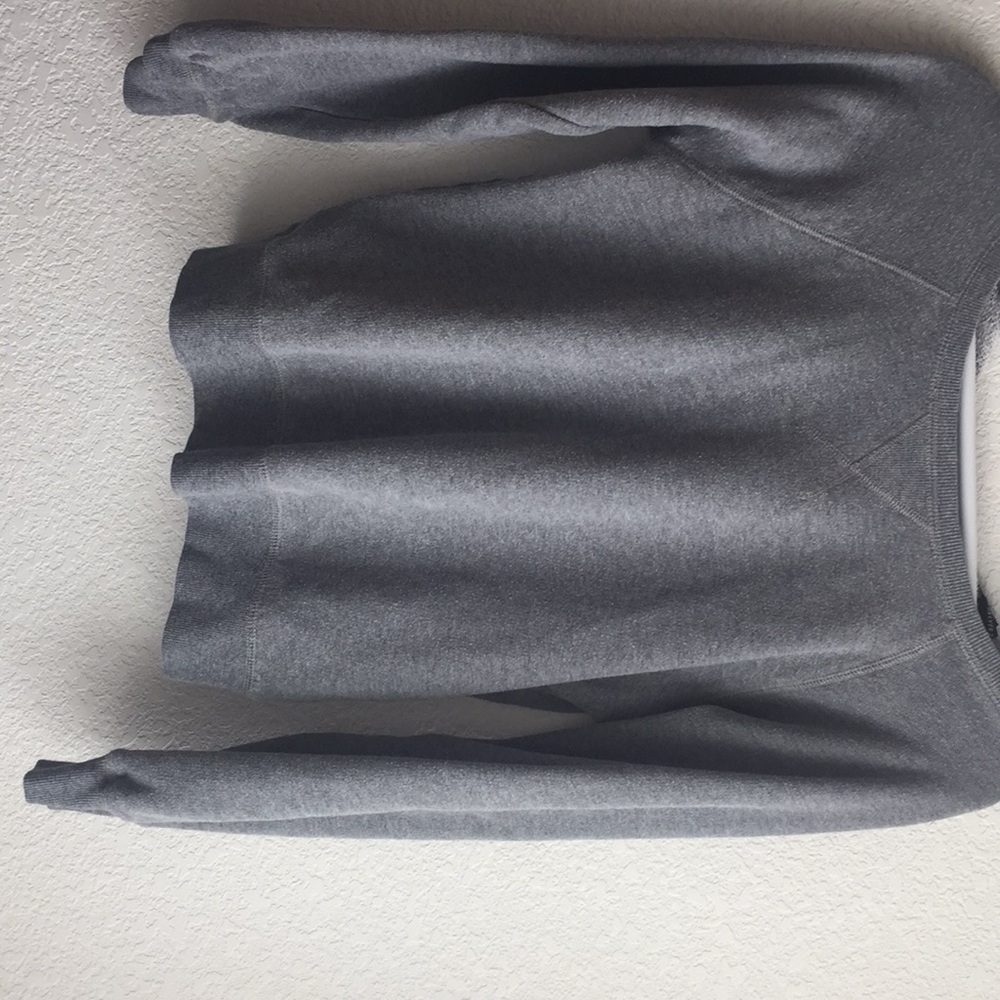 Grey sweatshirt